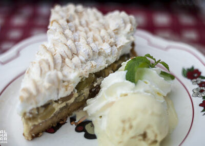 balthasar.photos_restaurant-tire-bouchon-strasbourg_tarte-rhubarbe-meringue